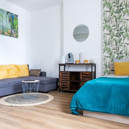 Studio Lorient Proche Centre Gare Wifi Netflix Экстерьер фото