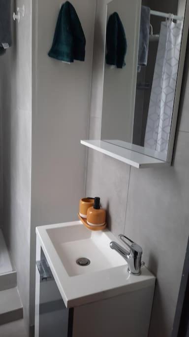 Studio Lorient Proche Centre Gare Wifi Netflix Экстерьер фото