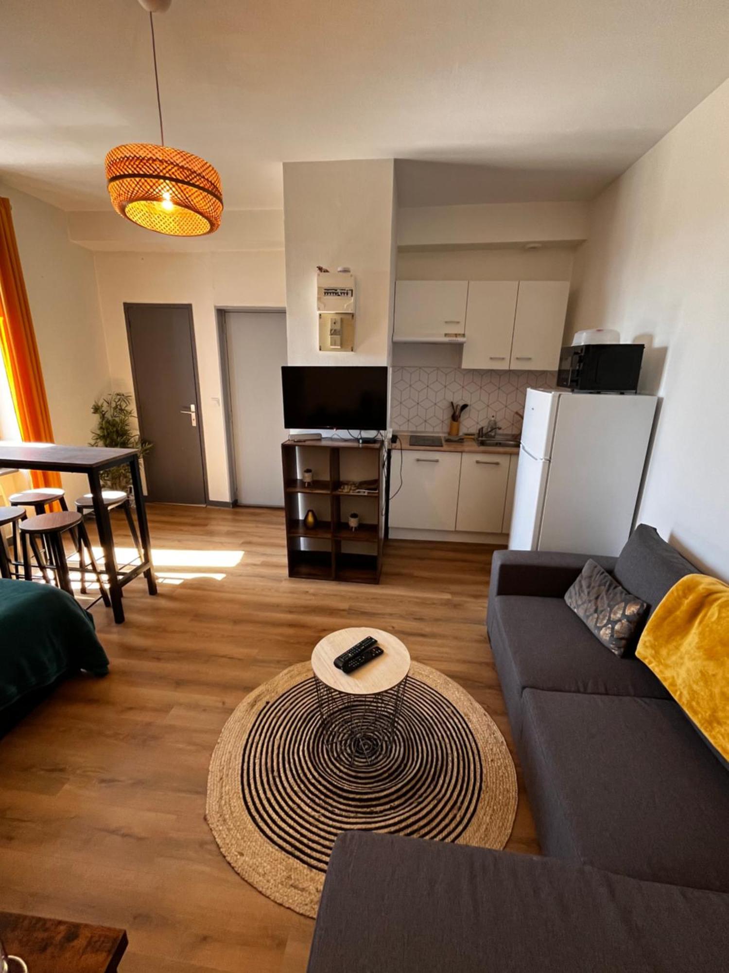 Studio Lorient Proche Centre Gare Wifi Netflix Экстерьер фото